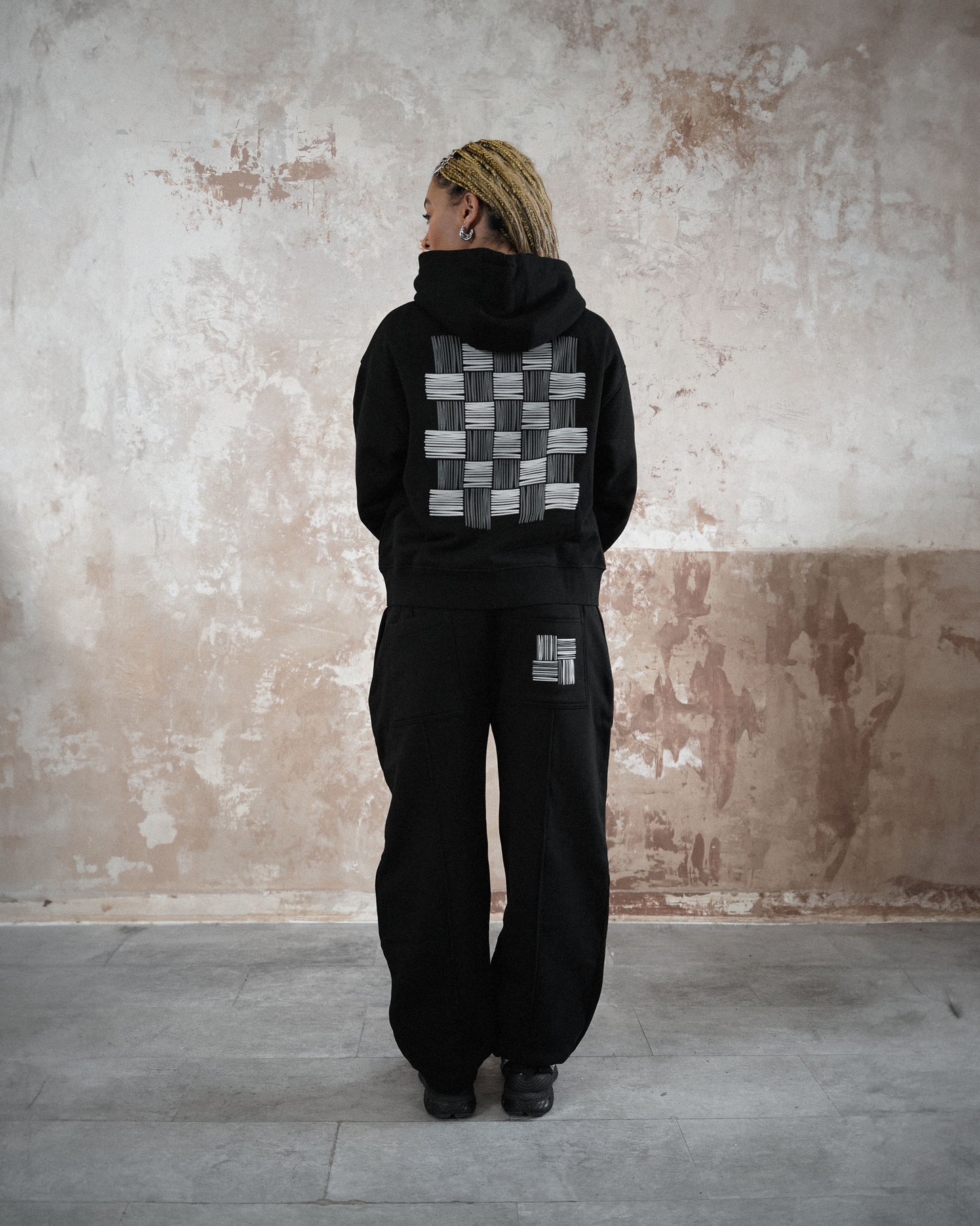 WOVEN LOGO JOGGERS