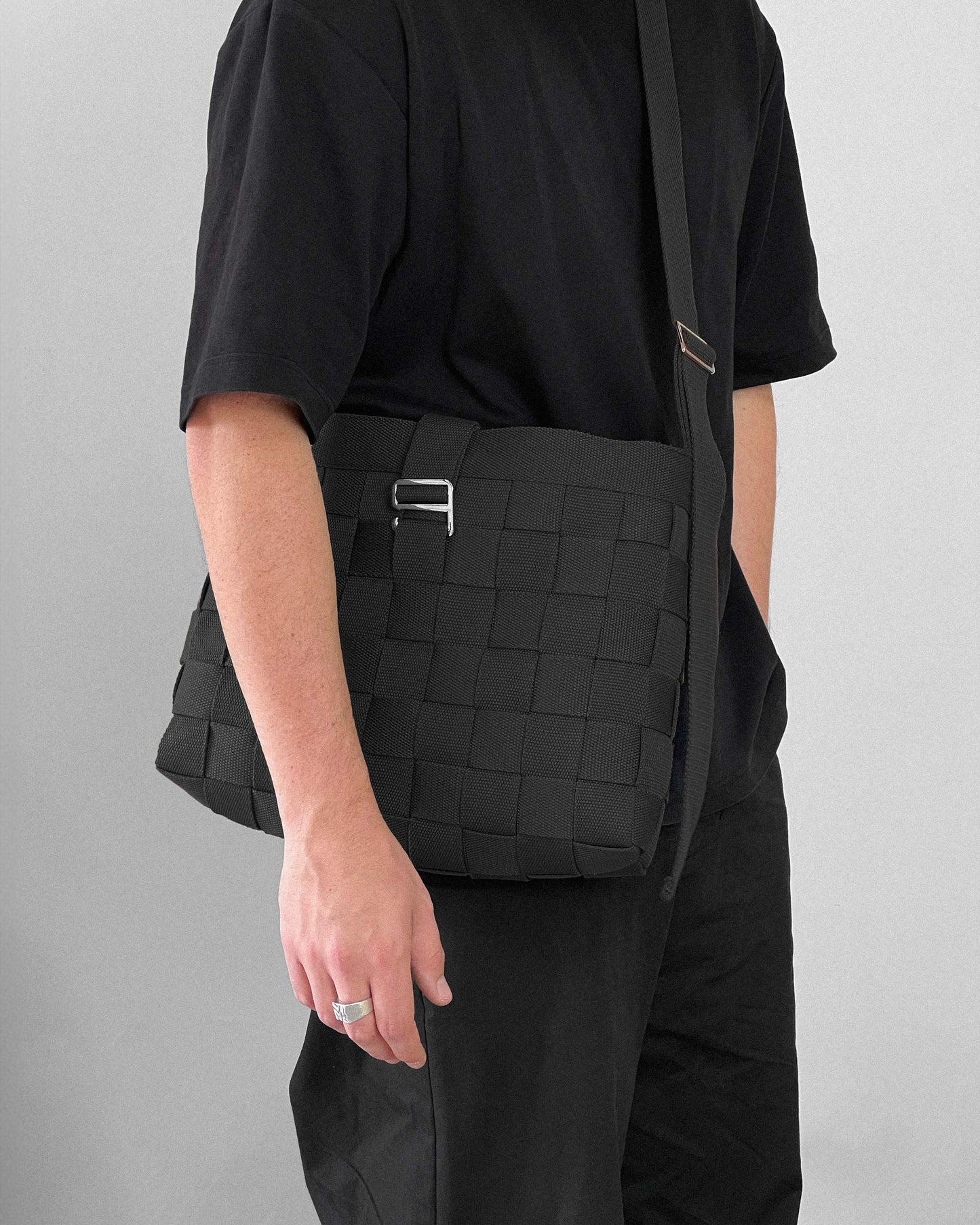 WOVEN SLING