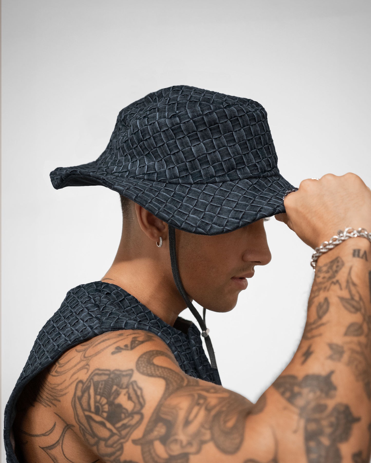 WOVEN DENIM SUN HAT