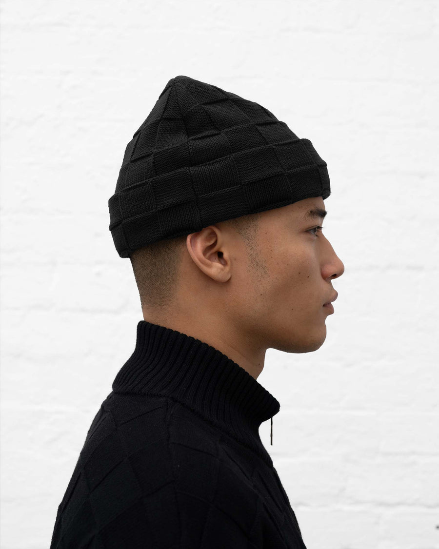 KNIT BEANIE