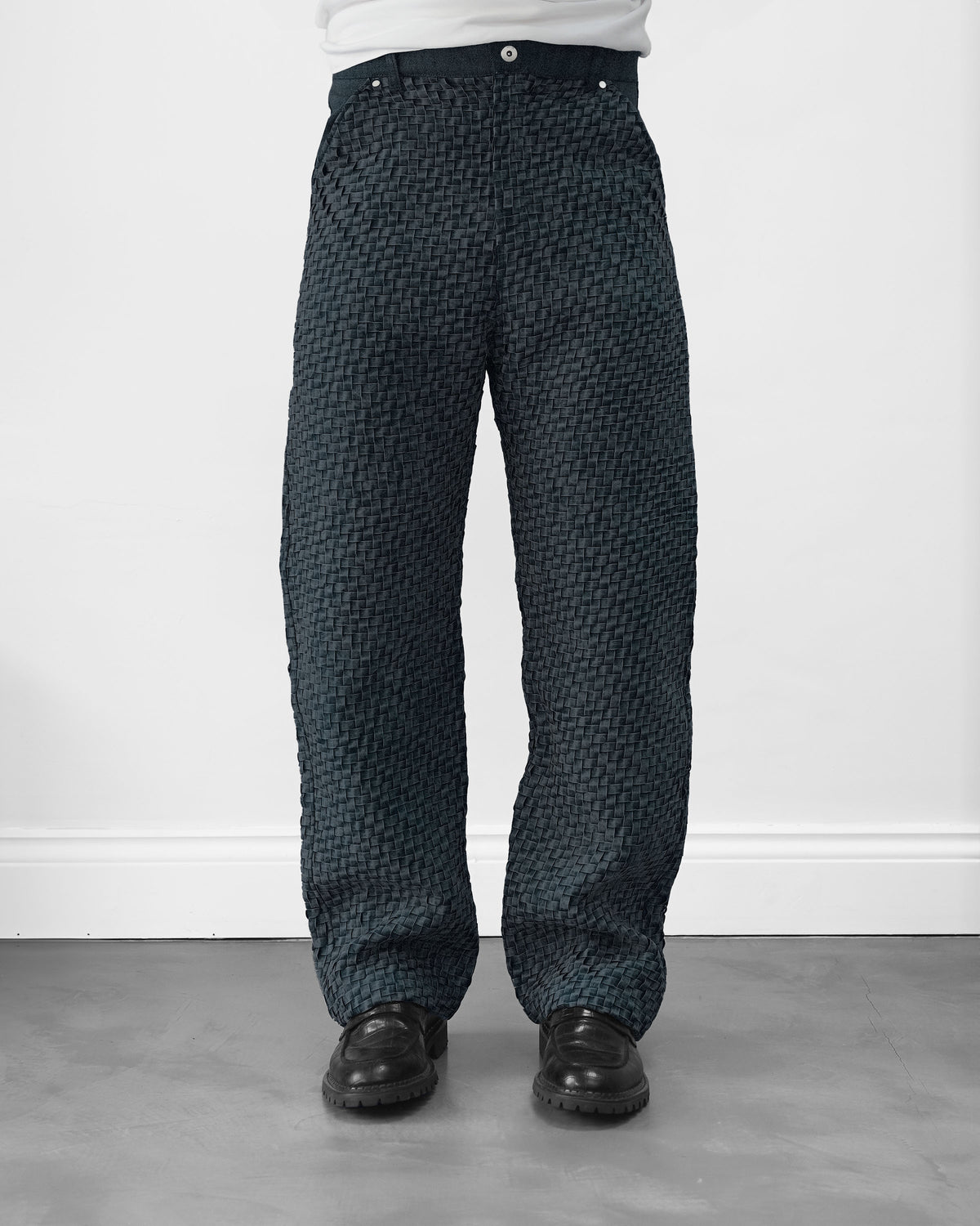 BRYDER Woven Denim Jean in CARBON BLUE — front close-up product view