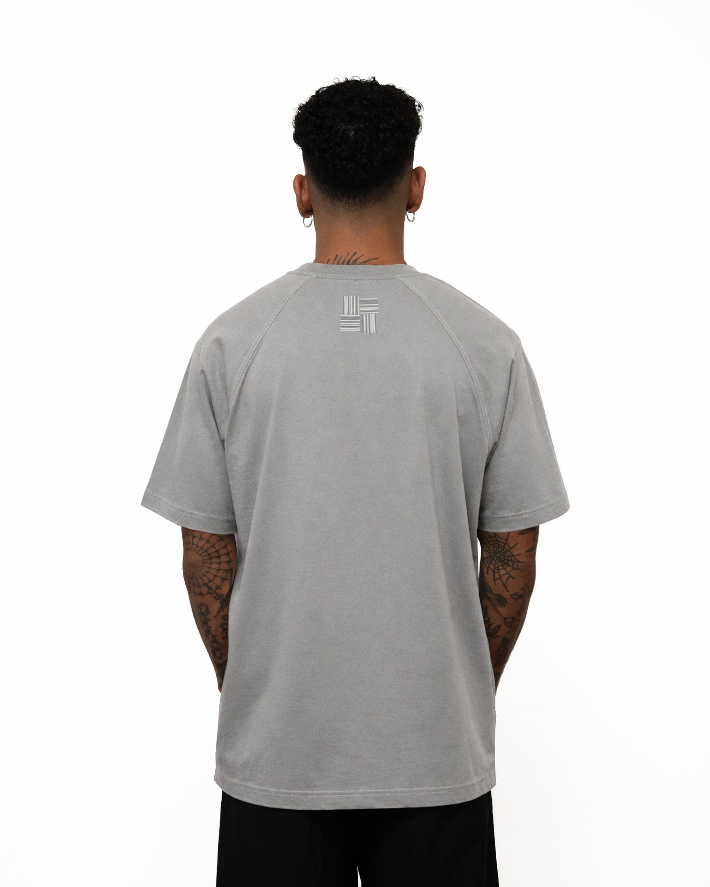 WOVEN LOGO TEE