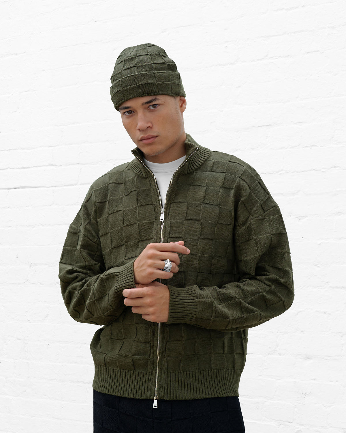 KNIT ZIP UP